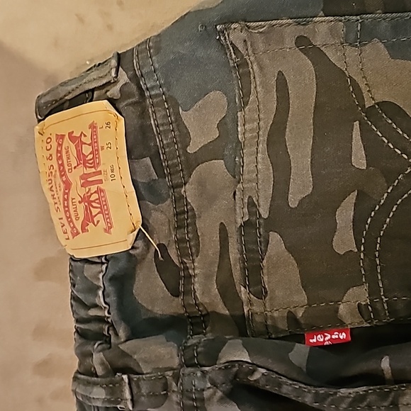 Boys Levi's camouflage jogger pants jeans size 10 reg - Picture 5 of 6